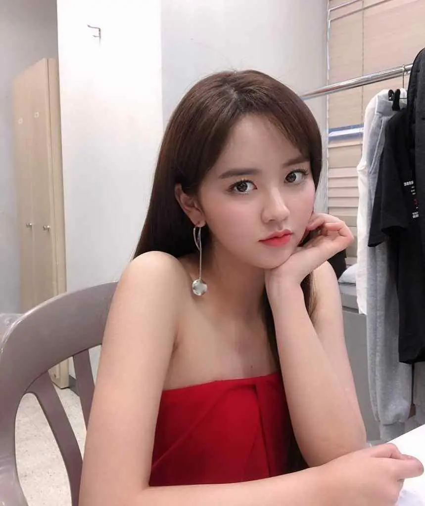 Kim So Hyun - kim-so-hyun-sexy-12.webp